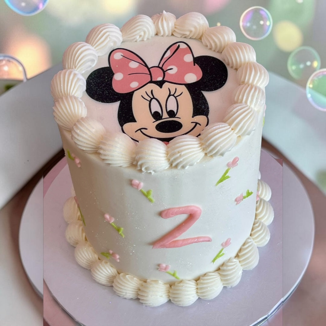 Minnie Mouse cake